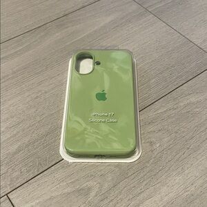 Apple iPhone 17 Silicone Case in Light Green